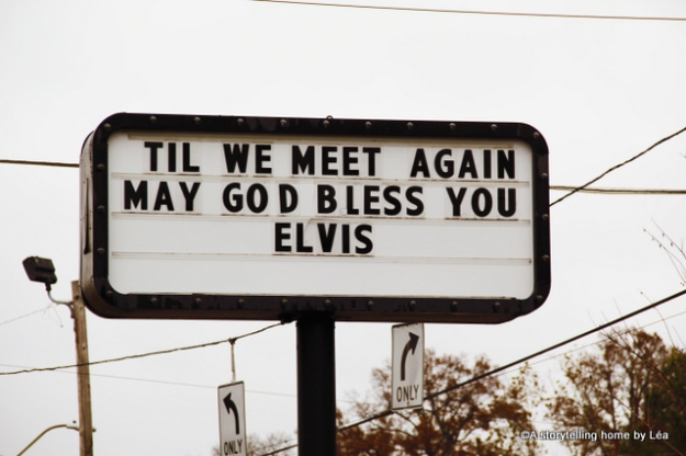 Days Inn Graceland Elvis Presley Memphis_A Storytelling Home